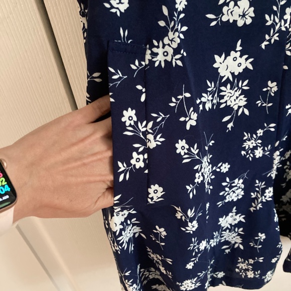 Floral Navy Blue and White Romper || Lepunuo - Picture 5 of 7